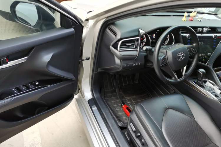 Used Toyota Camry 2019 2.5G Luxury Edition China VI Standard Driver Seat
