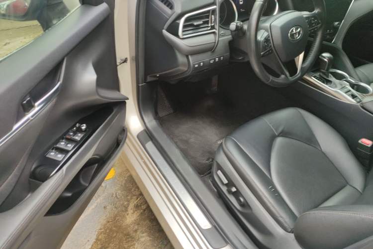 Used Toyota Camry 2019 2.5G Luxury Edition China VI Standard Driver Seat