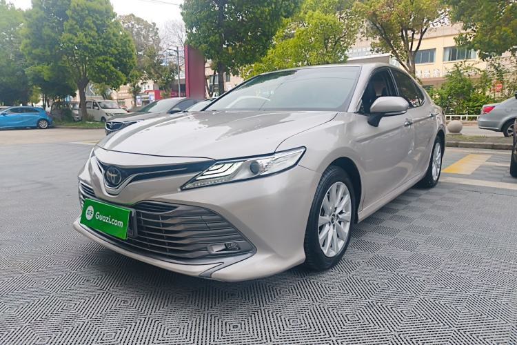 Used Toyota Camry 2019 Revised Version 2.0G Luxury Edition Guazi used car, China used car export, Used car for sale, Used  cars, Cheapest cars for sale