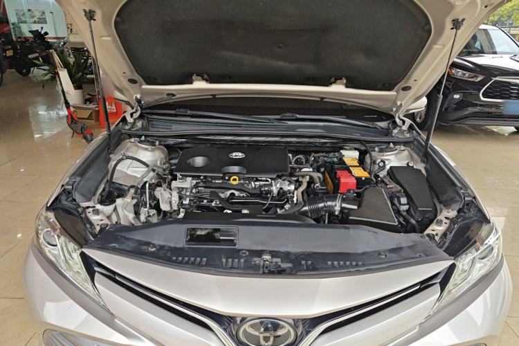 Used Toyota Camry 2019 2.0G Luxury Edition China VI Standard Engine Bay