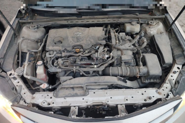 Used Toyota Camry 2019 Dual-Engine 2.5 HG Luxury Edition China V Standard Engine Bay