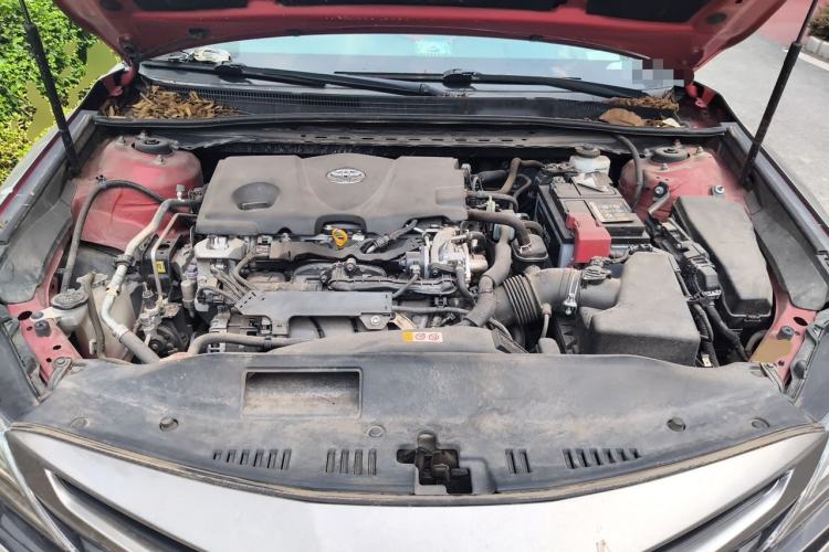 Used Toyota Camry 2019 2.5S FENGSHANG Version China VI Standard Engine Bay