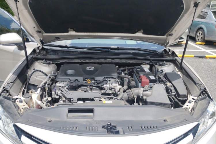Used Toyota Camry 2019 2.5G Luxury Edition China VI Standard Engine Bay