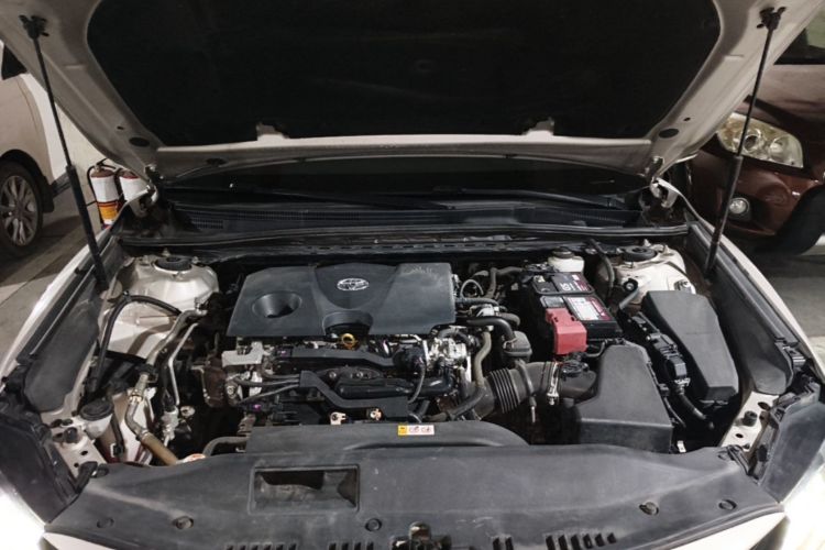Used Toyota Camry 2019 Revised Version 2.0G Luxury Edition Engine Bay