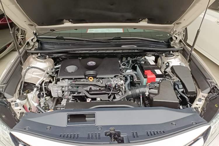 Used Toyota Camry 2019 2.0G Luxury Edition China VI Standard Engine Bay