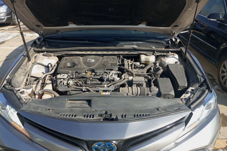 Used Toyota Camry 2019 Dual-Engine 2.5 HG Luxury Edition China VI Standard Engine Bay