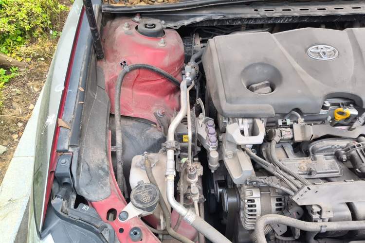 Used Toyota Camry 2019 2.5S FENGSHANG Version China VI Standard Engine Bay Right