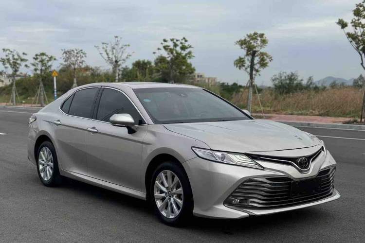 Used Toyota Camry 2019 Revised Version 2.0G Luxury Edition Exterior 2