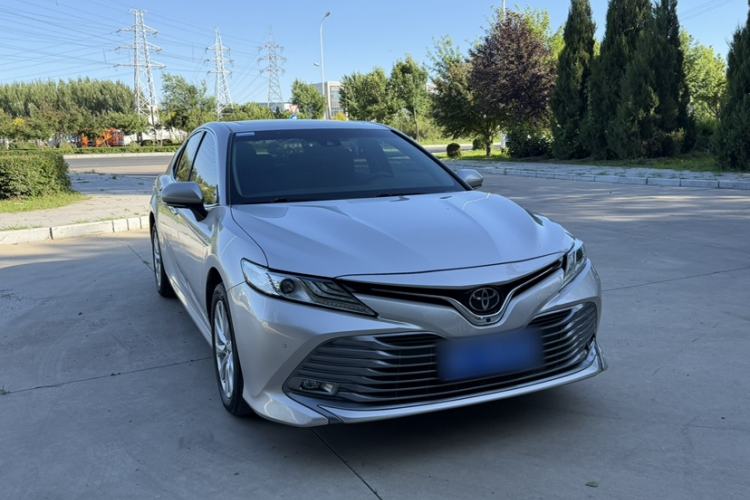 Used Toyota Camry 2019 2.0G Luxury Edition China VI Standard Exterior 5