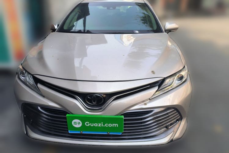 Used Toyota Camry 2019 Revised Version 2.0G Luxury Edition Front