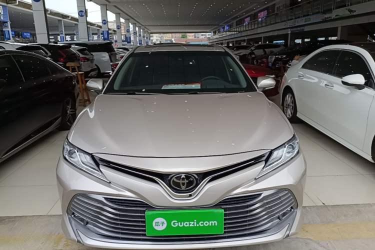 Used Toyota Camry 2019 2.0G Luxury Edition China VI Standard Front