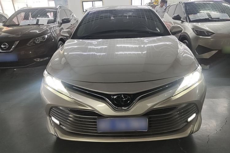 Used Toyota Camry 2019 2.0G Luxury Edition China VI Standard Front