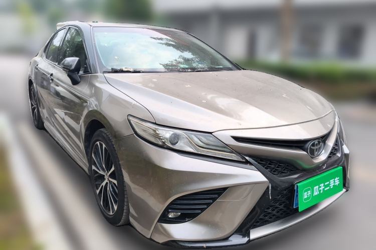 Used Toyota Camry 2019 2.5S FENGSHANG Version China VI Standard Front Right 45 Deg