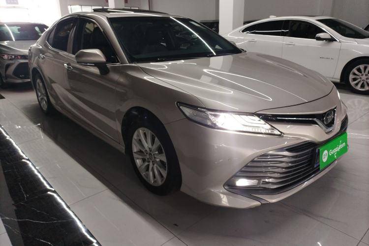 Used Toyota Camry 2019 2.0G Luxury Edition China VI Standard Front Right 45 Deg