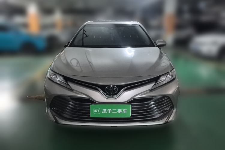 Used Toyota Camry 2019 Revised Version 2.0G Luxury Edition Front