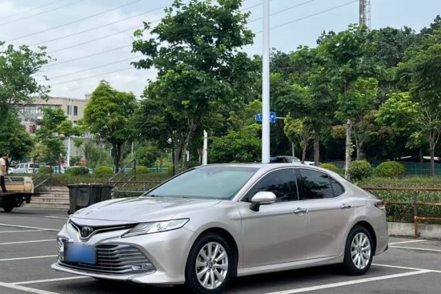 Used Toyota Camry 2019 Revised Version 2.0G Luxury Edition