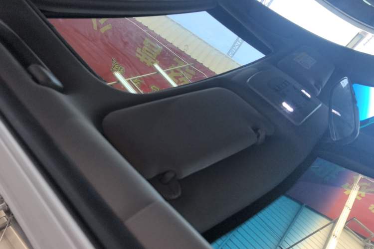 Used Toyota Camry 2019 Revised Version 2.0G Luxury Edition Headliner