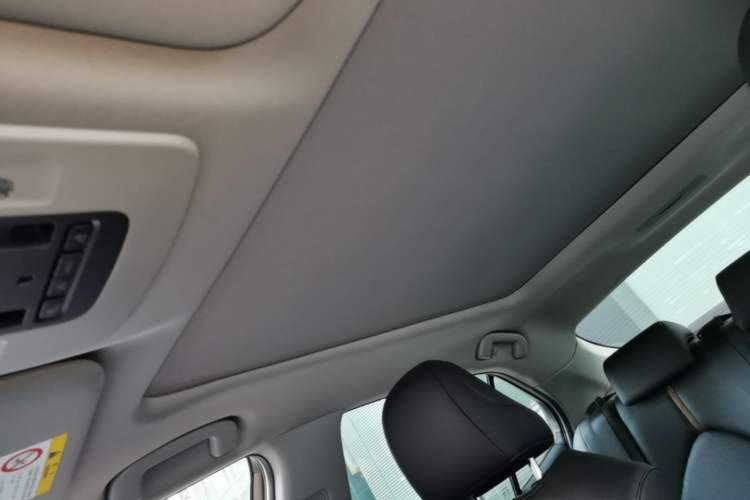 Used Toyota Camry 2019 2.5G Luxury Edition China VI Standard Headliner