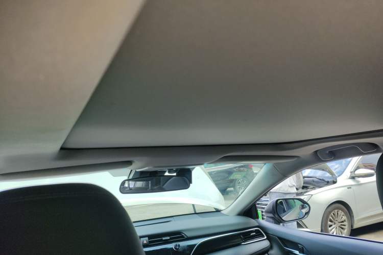 Used Toyota Camry 2019 2.5G Luxury Edition China VI Standard Headliner