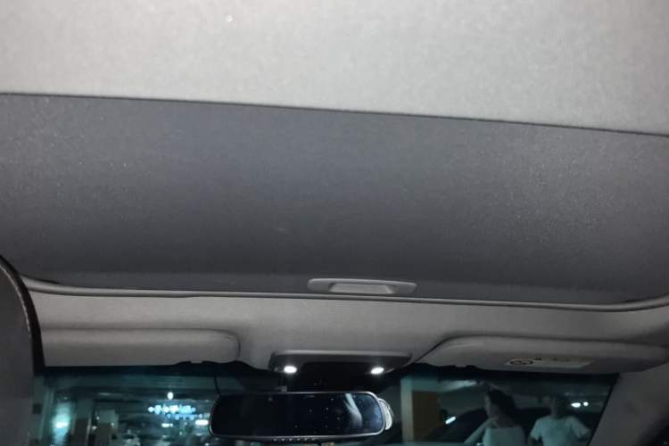 Used Toyota Camry 2019 Revised Version 2.0G Luxury Edition Headliner