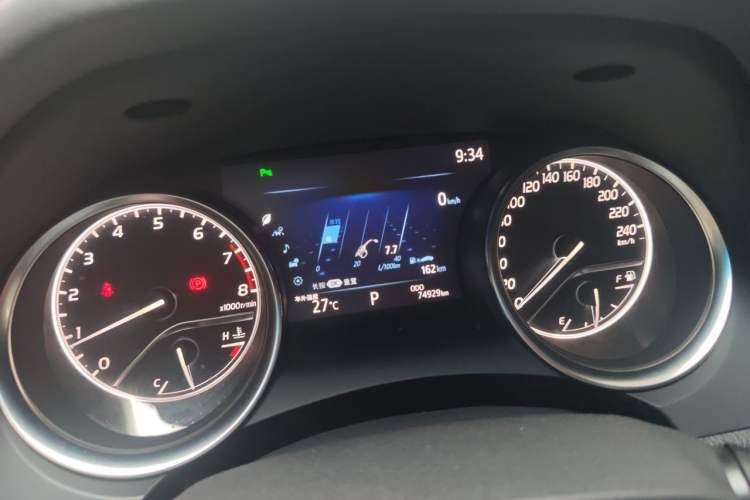 Used Toyota Camry 2019 2.0G Luxury Edition China VI Standard Instrument Cluster