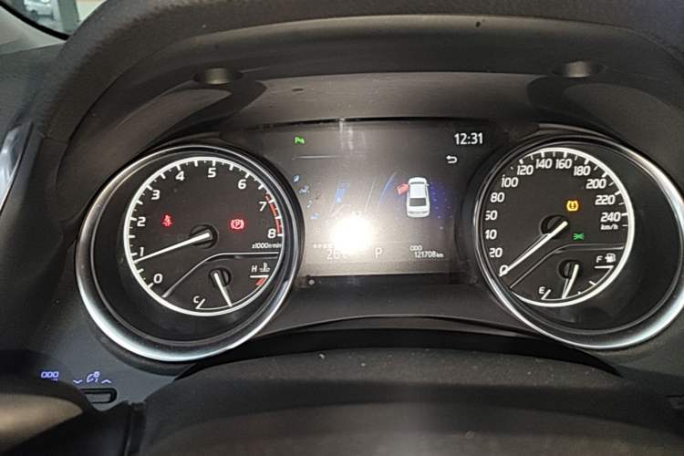 Used Toyota Camry 2019 2.0G Luxury Edition China VI Standard Instrument Cluster
