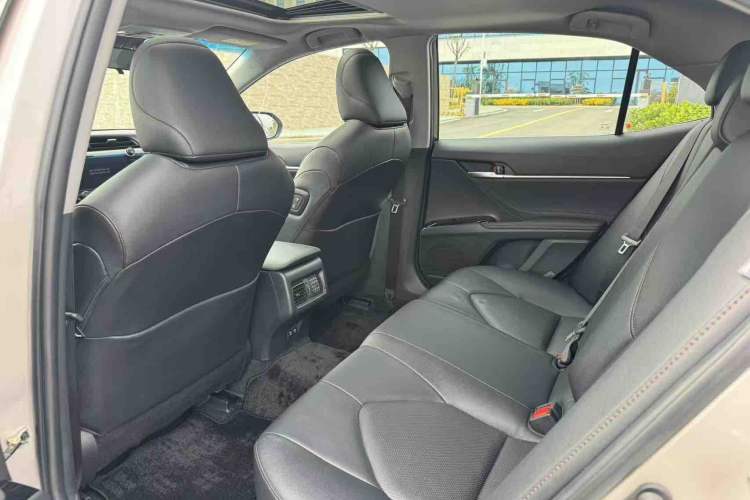 Used Toyota Camry 2019 Revised Version 2.0G Luxury Edition Interior 2