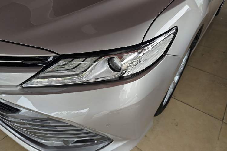 Used Toyota Camry 2019 2.0G Luxury Edition China VI Standard Left Front Headlight