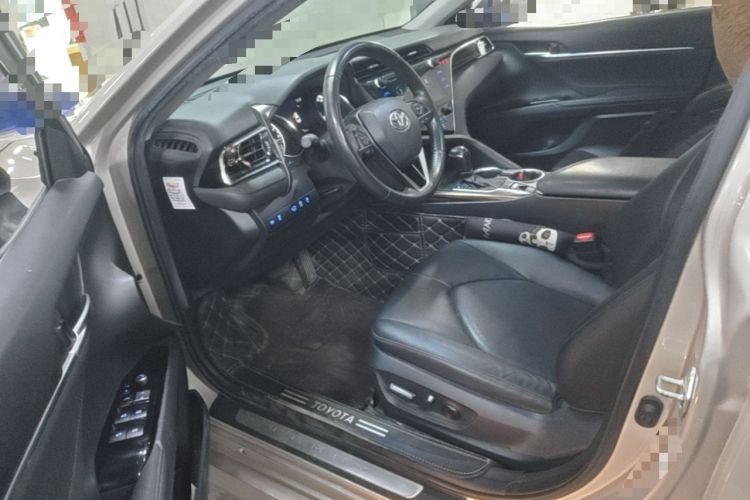 Used Toyota Camry 2019 Revised Version 2.0G Luxury Edition Left Front Seat