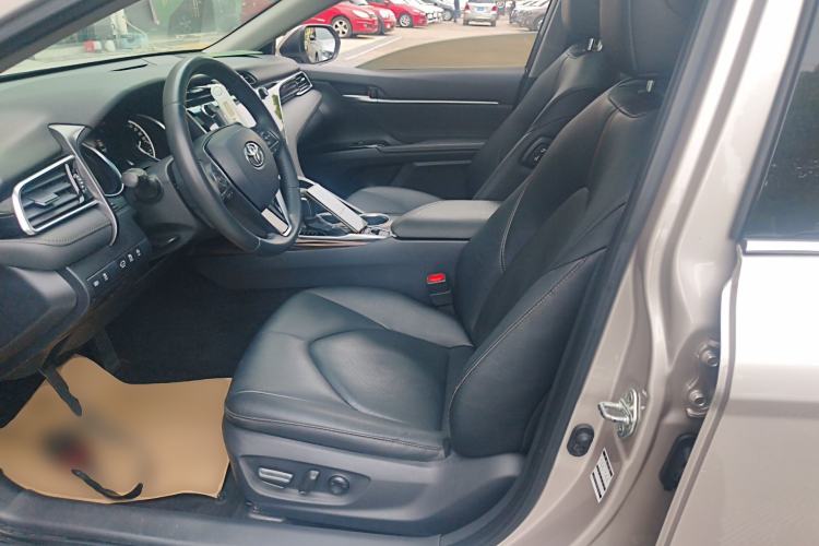 Used Toyota Camry 2019 Revised Version 2.0G Luxury Edition Left Front Seat