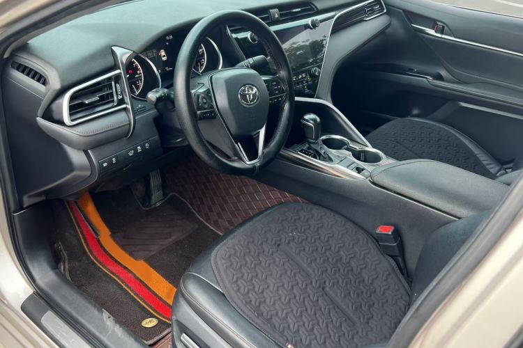 Used Toyota Camry 2019 Revised Version 2.0G Luxury Edition Left Front Seat
