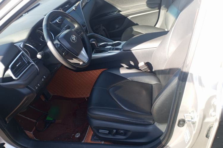 Used Toyota Camry 2019 Dual-Engine 2.5 HG Luxury Edition China VI Standard Left Front Seat