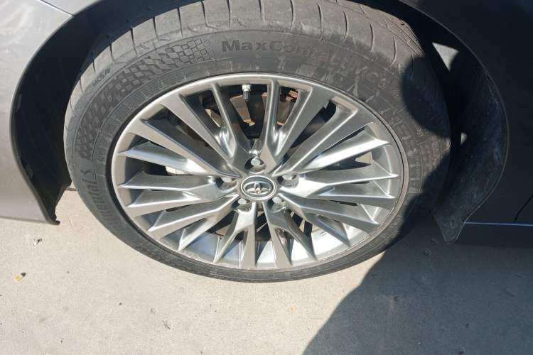 Used Toyota Camry 2019 Dual-Engine 2.5 HG Luxury Edition China VI Standard Left Front Wheel Hub