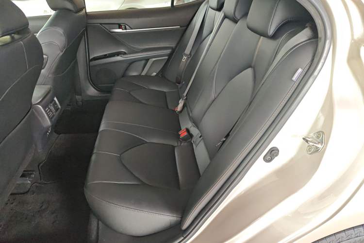 Used Toyota Camry 2019 2.0G Luxury Edition China VI Standard Left Rear Seat