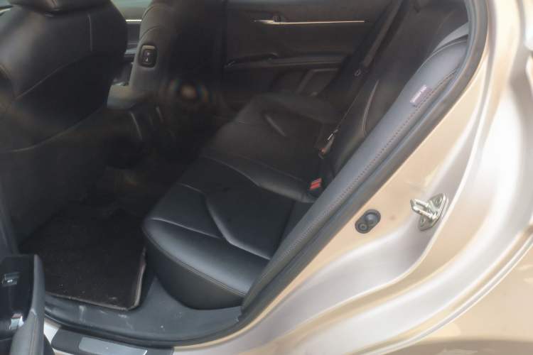 Used Toyota Camry 2019 Revised Version 2.0G Luxury Edition Left Rear Seat