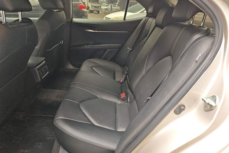Used Toyota Camry 2019 Revised Version 2.0G Luxury Edition Left Rear Seat
