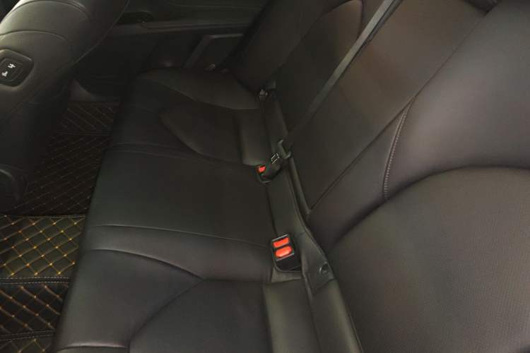 Used Toyota Camry 2019 2.5G Luxury Edition China VI Standard Left Rear Seat