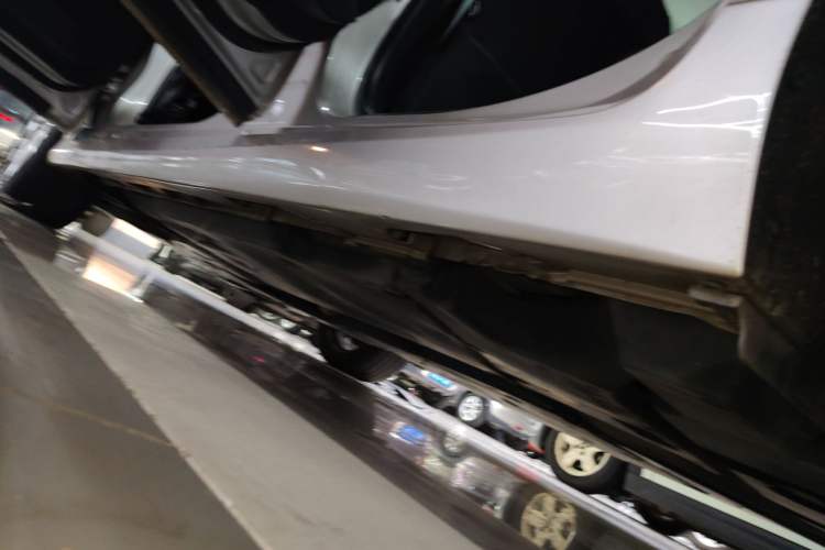 Used Toyota Camry 2019 Dual-Engine 2.5 HG Luxury Edition China VI Standard Left Side Sill