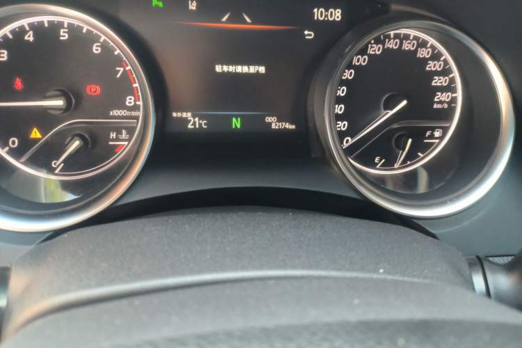 Used Toyota Camry 2019 Revised Version 2.0G Luxury Edition Odometer Close Up