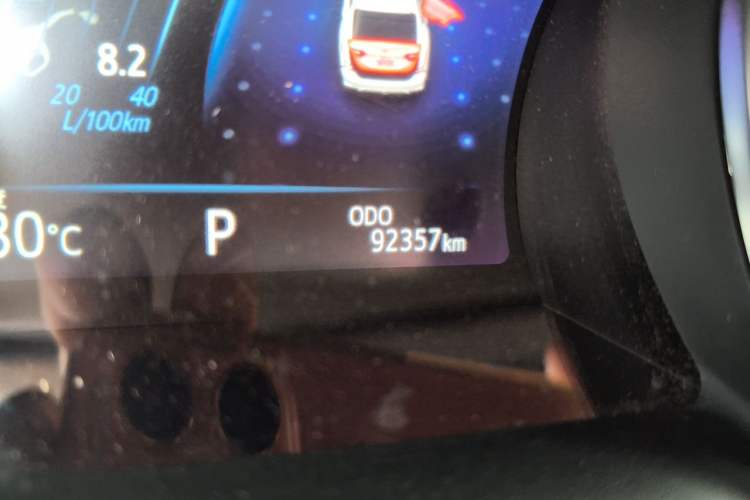 Used Toyota Camry 2019 2.5S FENGSHANG Version China VI Standard Odometer Close Up