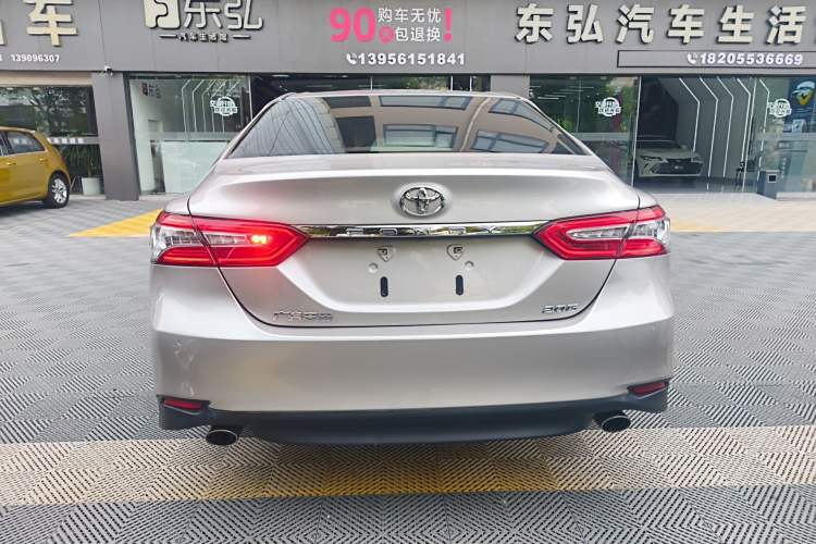 Used Toyota Camry 2019 Revised Version 2.0G Luxury Edition Rear