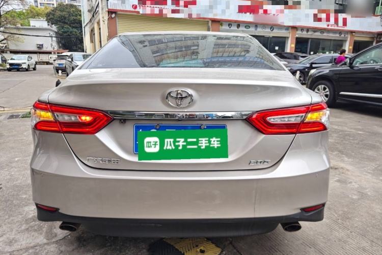 Used Toyota Camry 2019 Revised Version 2.0G Luxury Edition Rear