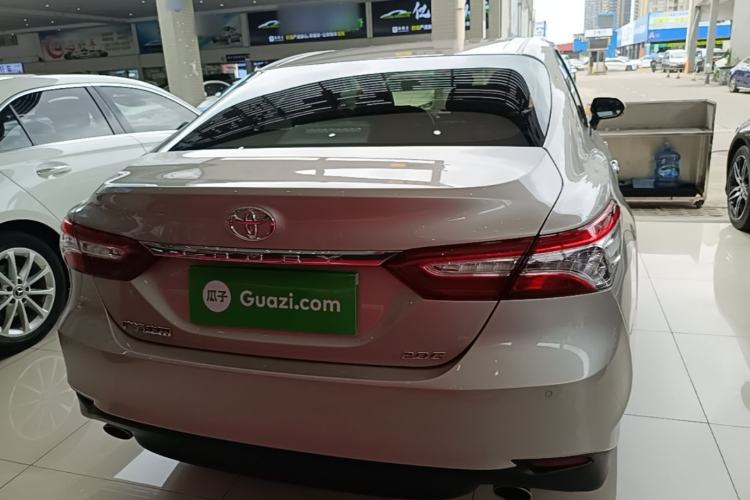 Used Toyota Camry 2019 2.0G Luxury Edition China VI Standard Rear