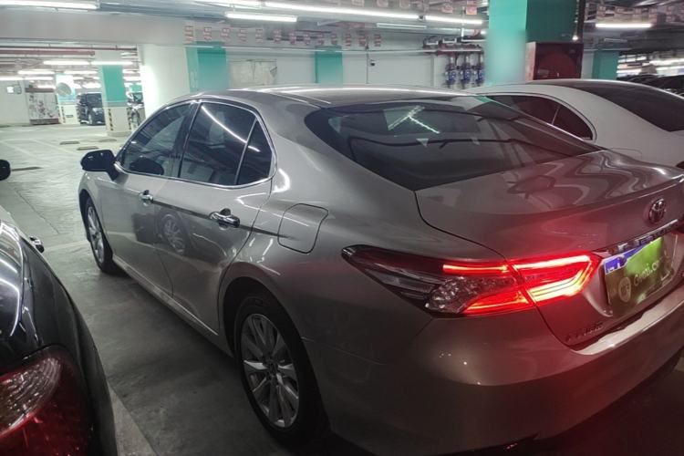 Used Toyota Camry 2019 Revised Version 2.0G Luxury Edition Rear Left 45 Deg