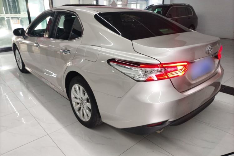 Used Toyota Camry 2019 2.0G Luxury Edition China VI Standard Rear Left 45 Deg
