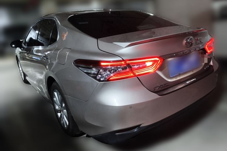 Used Toyota Camry 2019 Revised Version 2.0G Luxury Edition Rear Left 45 Deg