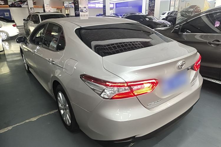 Used Toyota Camry 2019 2.0G Luxury Edition China VI Standard Rear Left 45 Deg