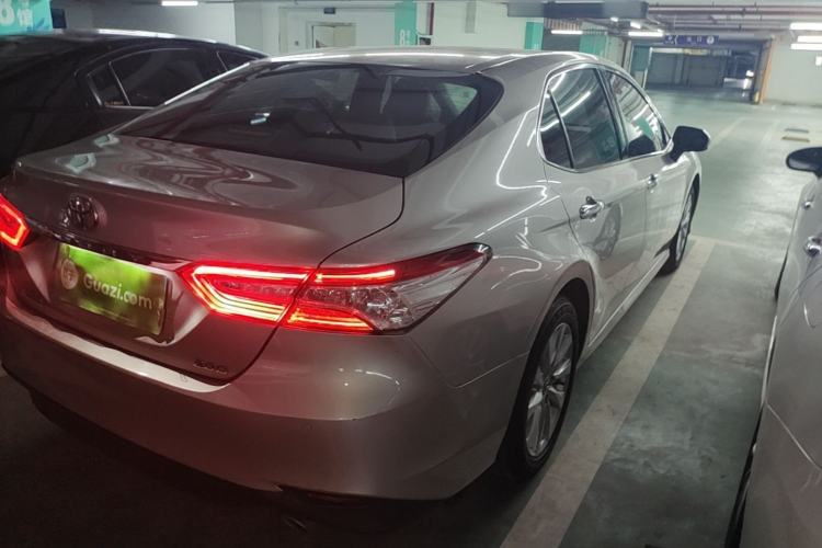 Used Toyota Camry 2019 Revised Version 2.0G Luxury Edition Rear Right 45 Deg