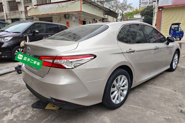 Used Toyota Camry 2019 Revised Version 2.0G Luxury Edition Rear Right 45 Deg