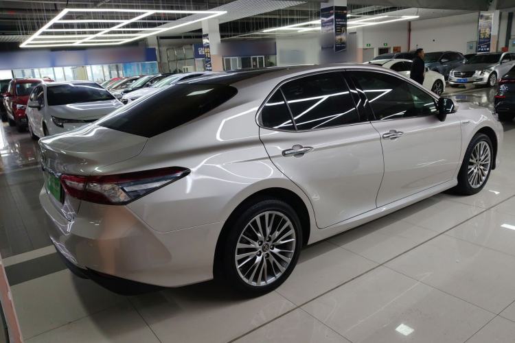 Used Toyota Camry 2019 Dual-Engine 2.5 HG Luxury Edition China VI Standard Rear Right 45 Deg